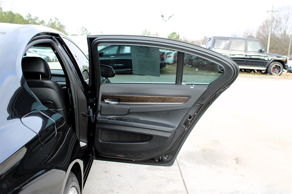2013 BMW 750Li - $10,995