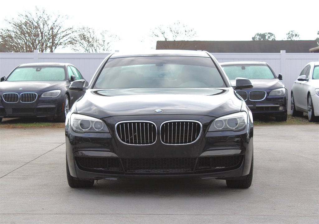 2013 BMW 750Li - $10,995