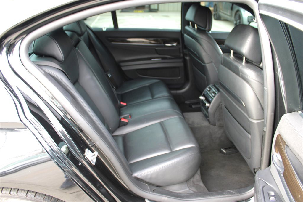 2013 BMW 750Li - $10,995