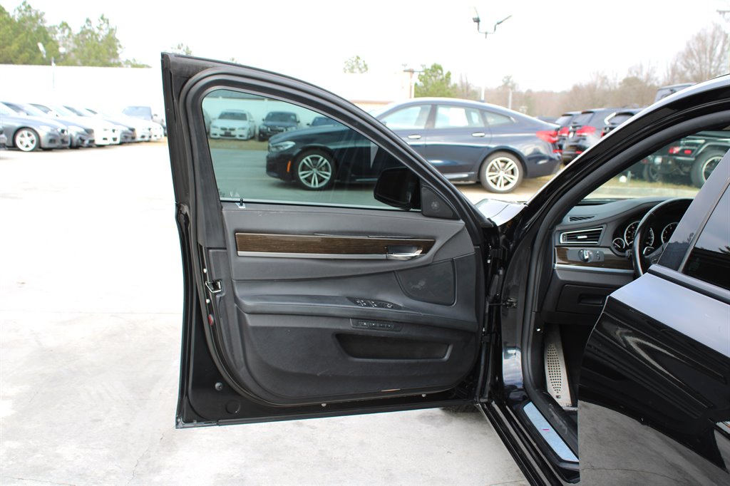 2013 BMW 750Li - $10,995