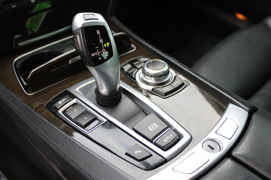 2013 BMW 750Li - $10,995