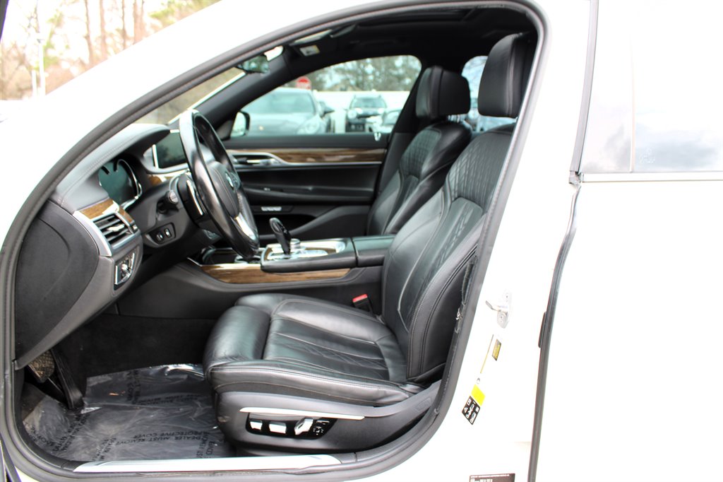 2016 BMW 750i - $16,995