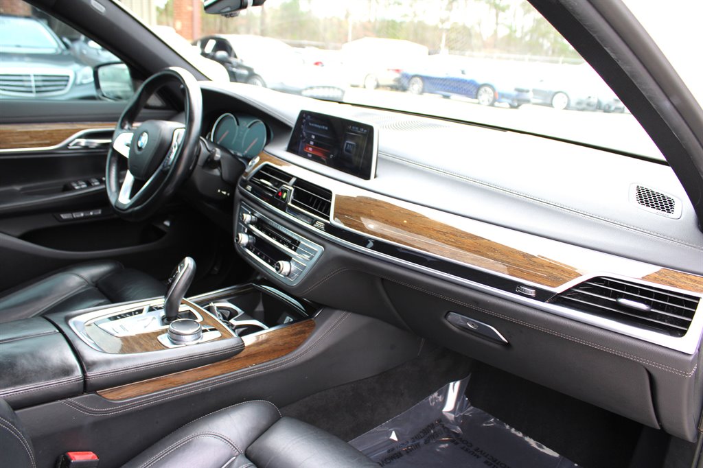 2016 BMW 750i - $16,995