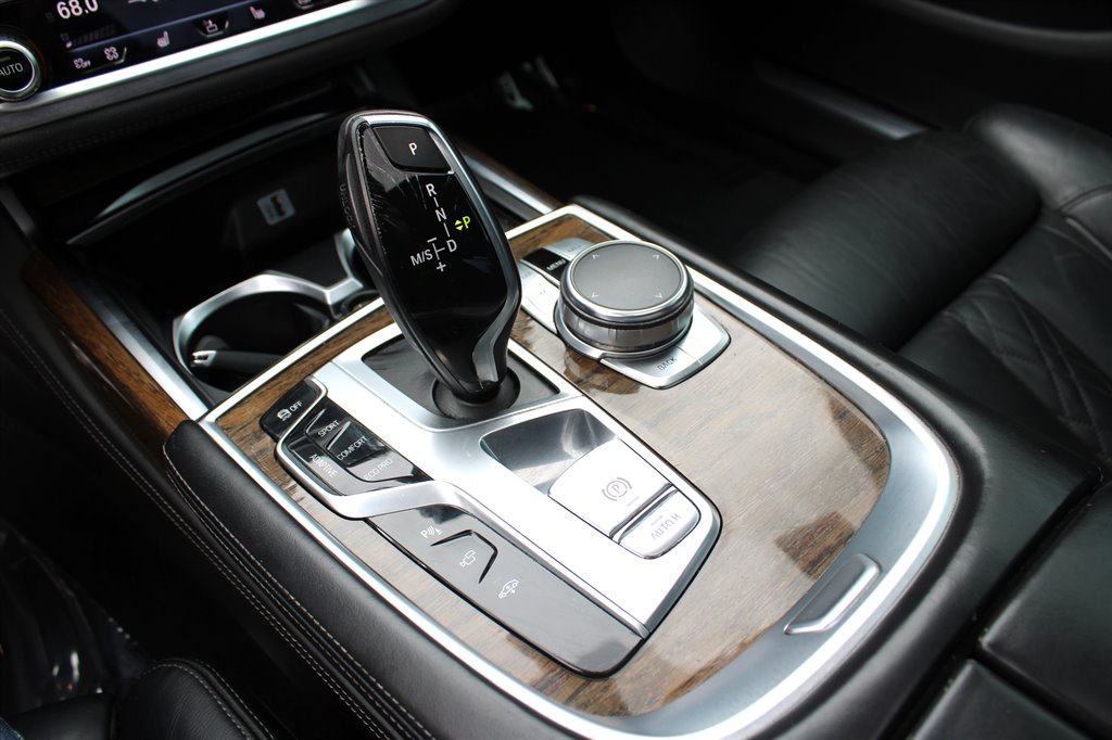 2016 BMW 750i - $16,995