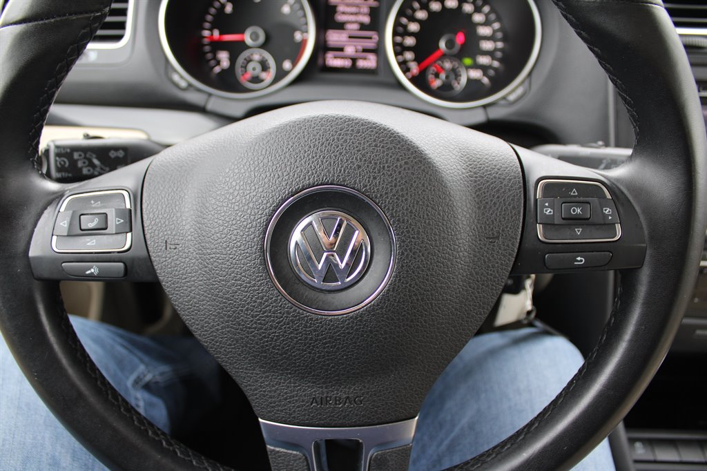 2013 Volkswagen Jetta - $6,995