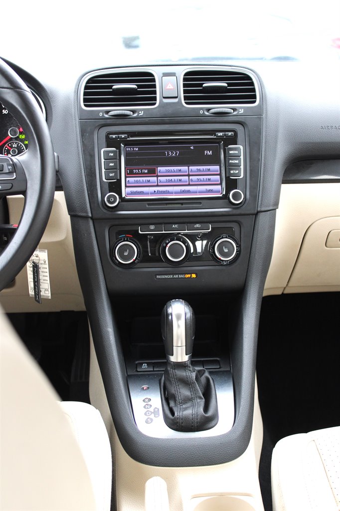 2013 Volkswagen Jetta - $6,995