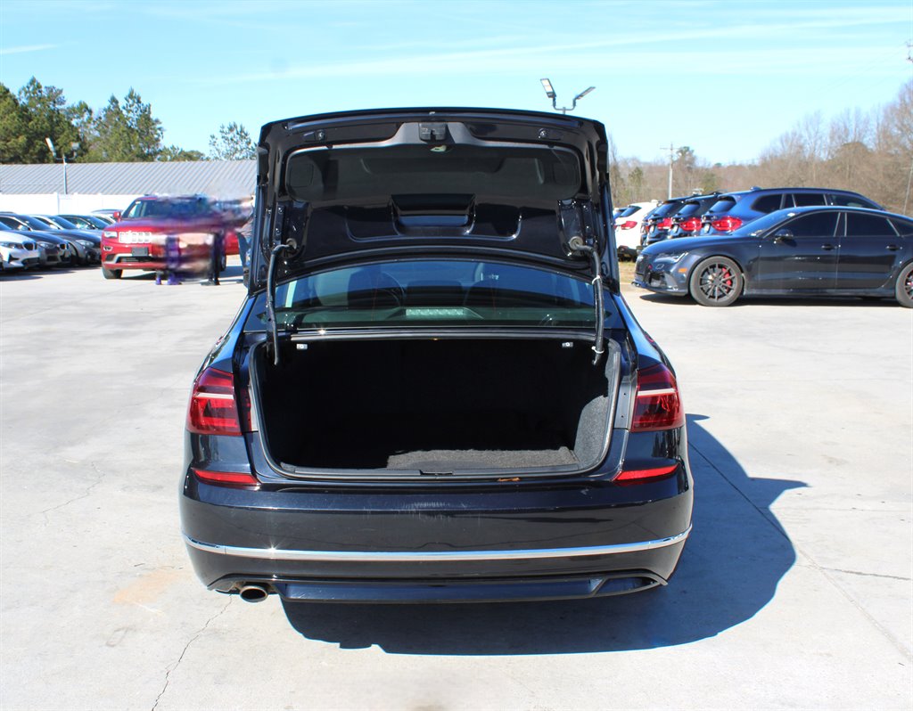 2017 Volkswagen Passat - $9,995