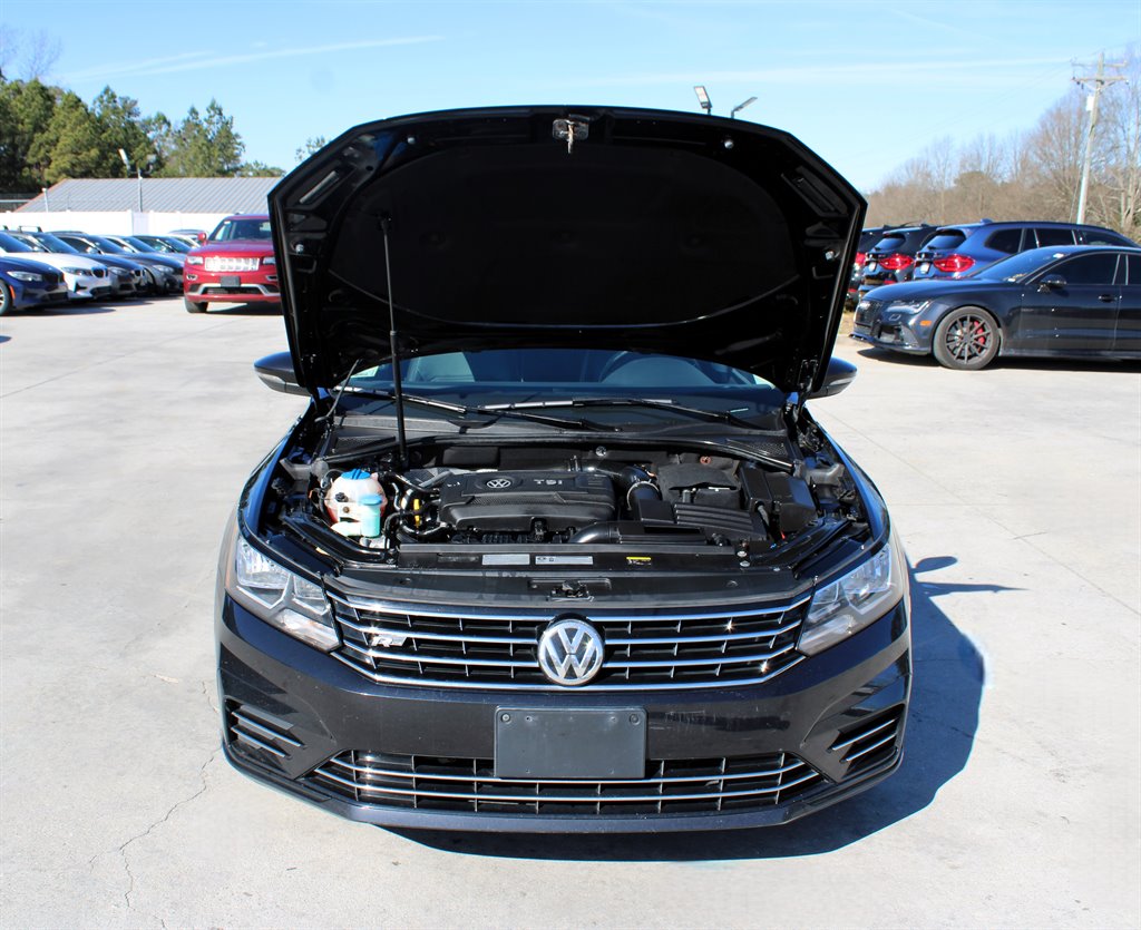 2017 Volkswagen Passat - $9,995