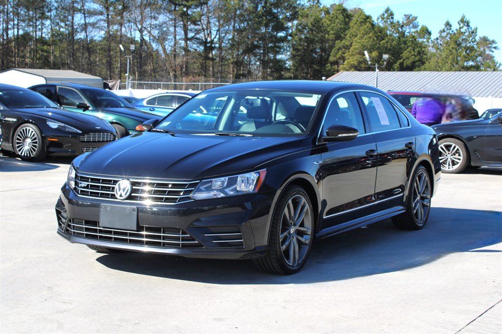 2017 Volkswagen Passat - $9,995