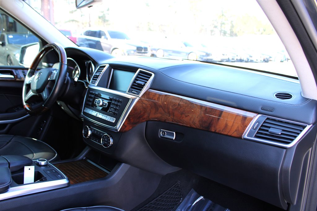 2013 Mercedes-Benz GL-Class - $19,995