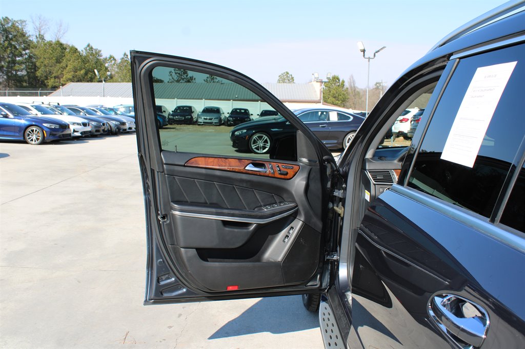 2013 Mercedes-Benz GL-Class - $19,995