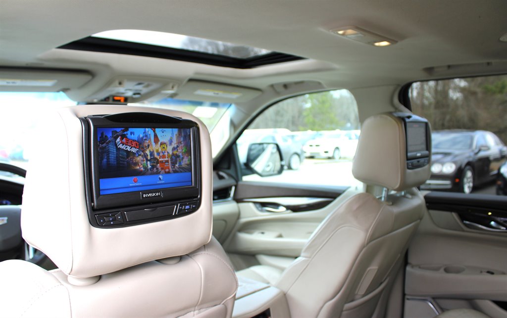 2017 Cadillac Escalade - $18,995