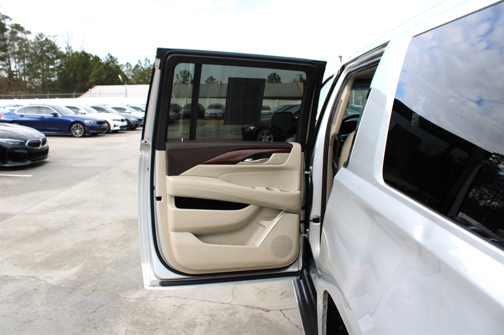 2017 Cadillac Escalade - $18,995