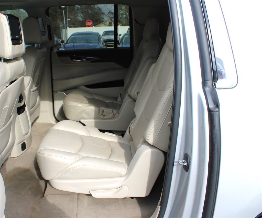 2017 Cadillac Escalade - $18,995