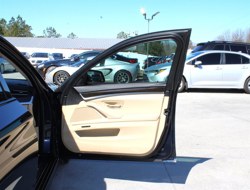 2011 BMW 535i - $8,995