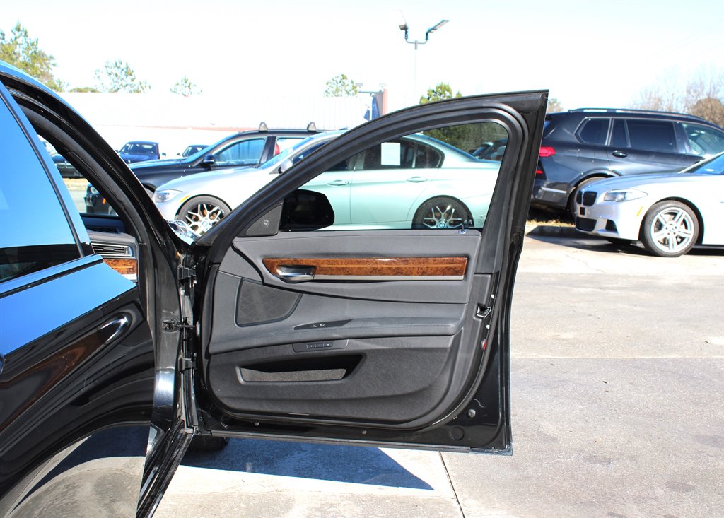 2013 BMW 750Li - $9,995