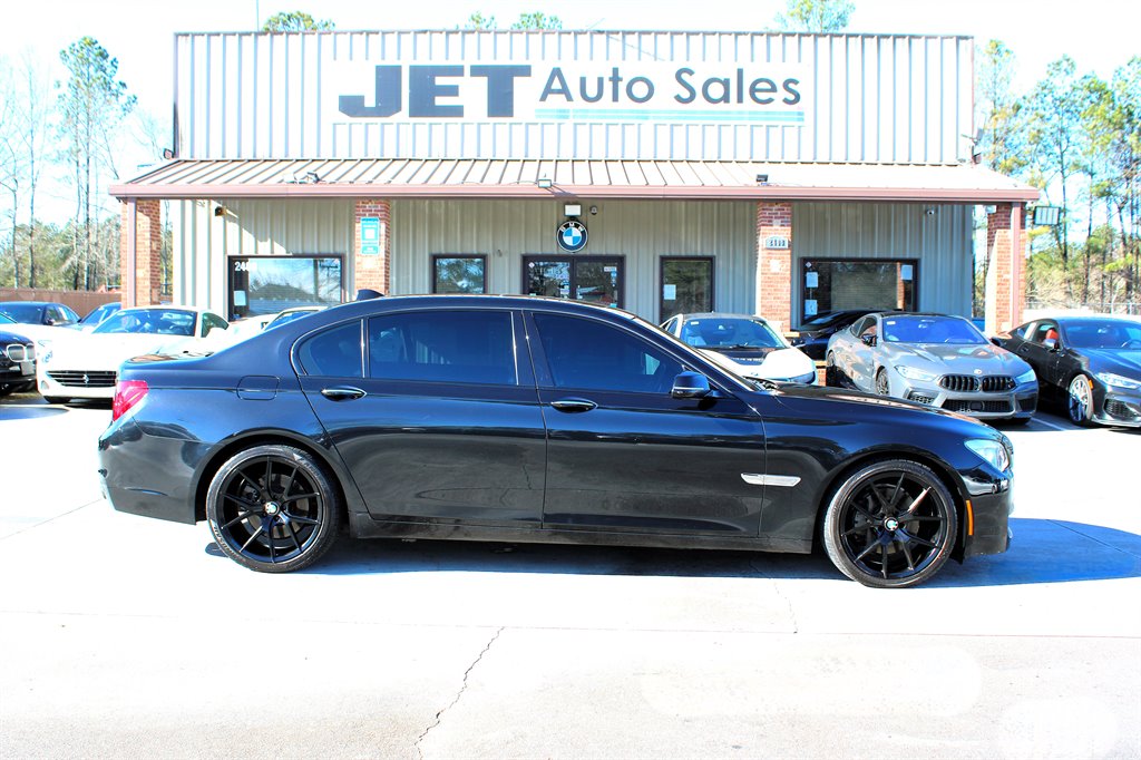 2013 BMW 750Li - $9,995