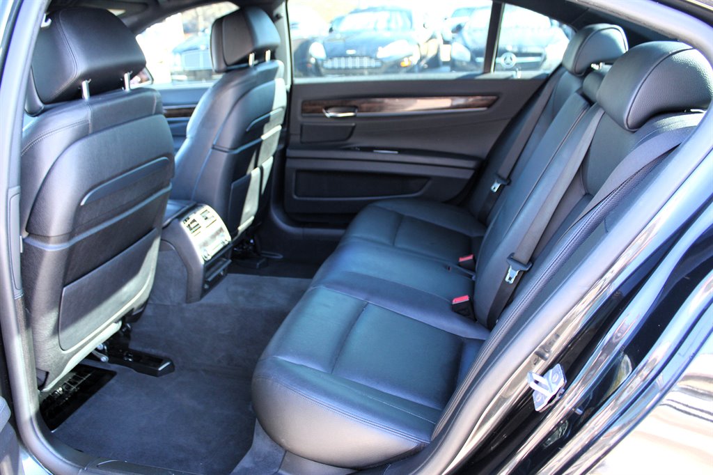 2013 BMW 750Li - $9,995