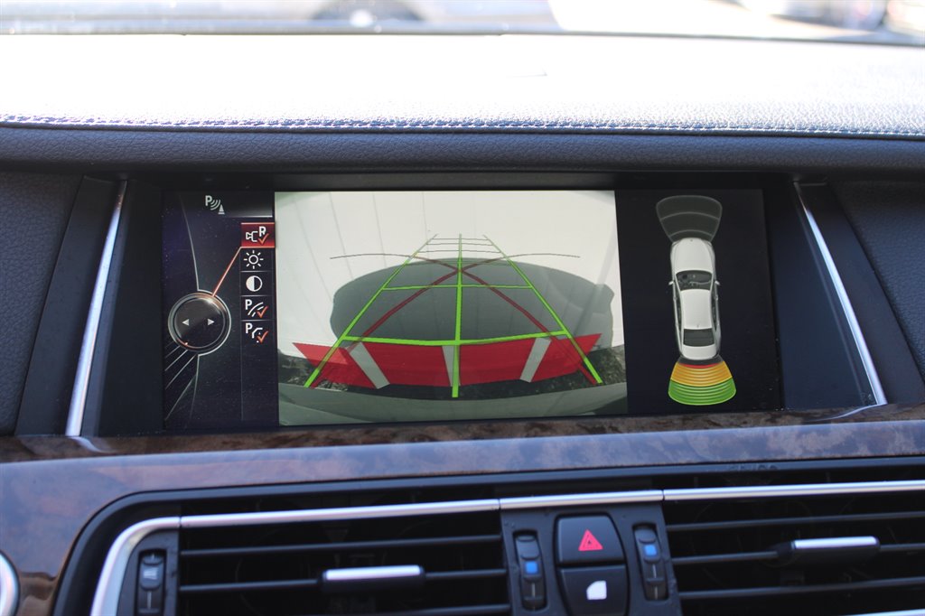 2013 BMW 750Li - $9,995