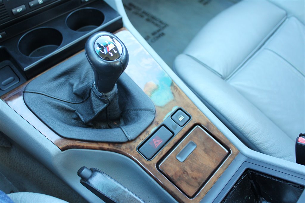 2000 BMW 528i - $8,995
