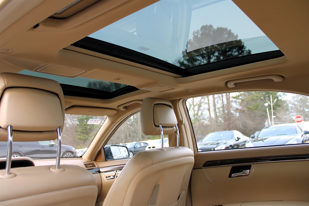 2012 Mercedes-Benz S-class - $16,995