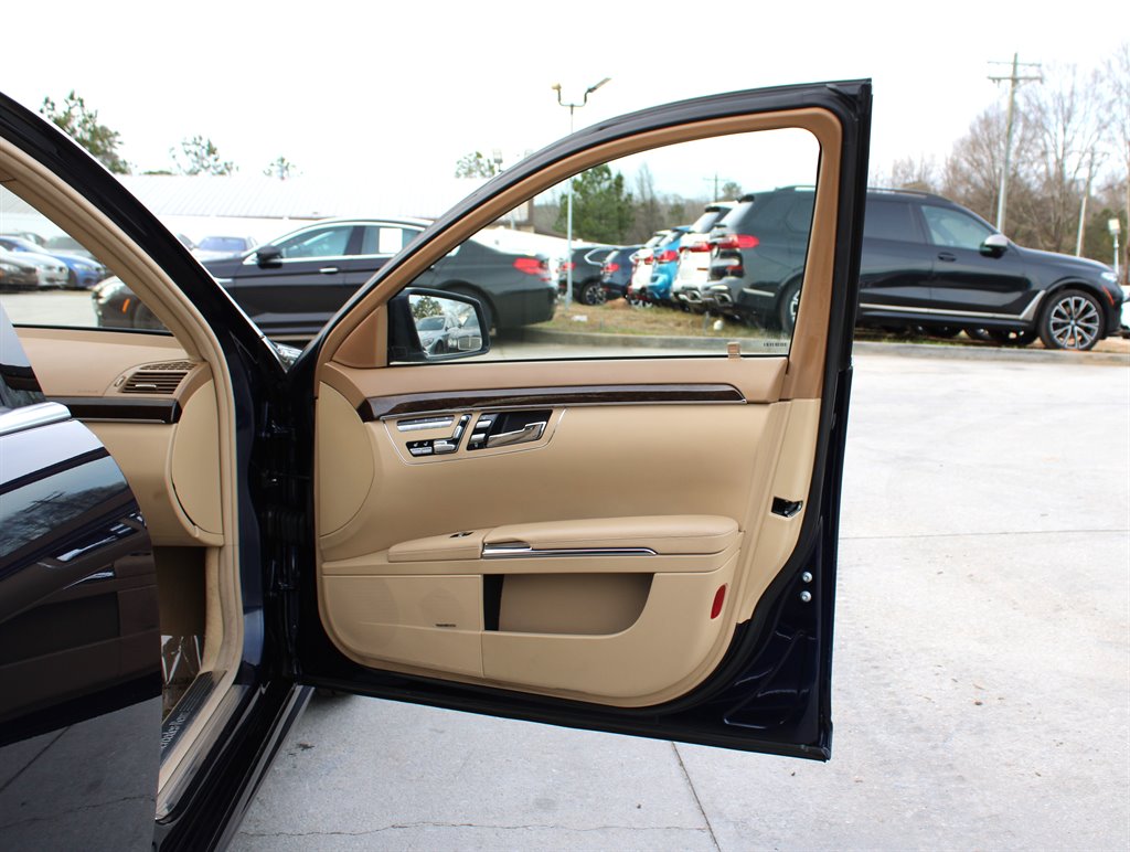 2012 Mercedes-Benz S-class - $16,995
