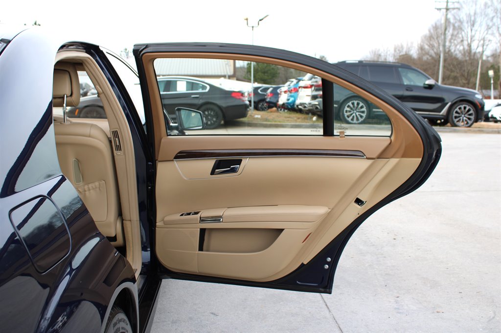 2012 Mercedes-Benz S-class - $16,995