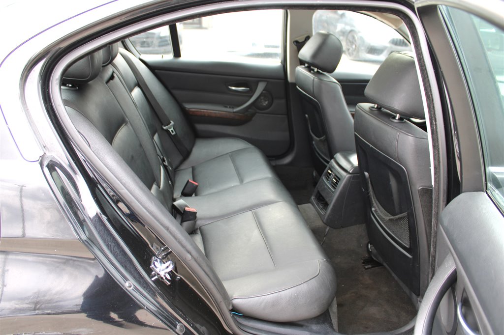2006 BMW 330i - $5,995