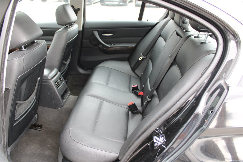 2006 BMW 330i - $5,995