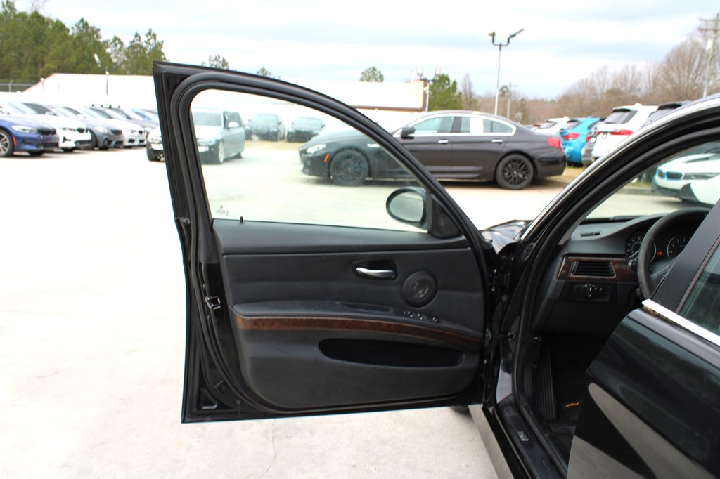 2006 BMW 330i - $5,995