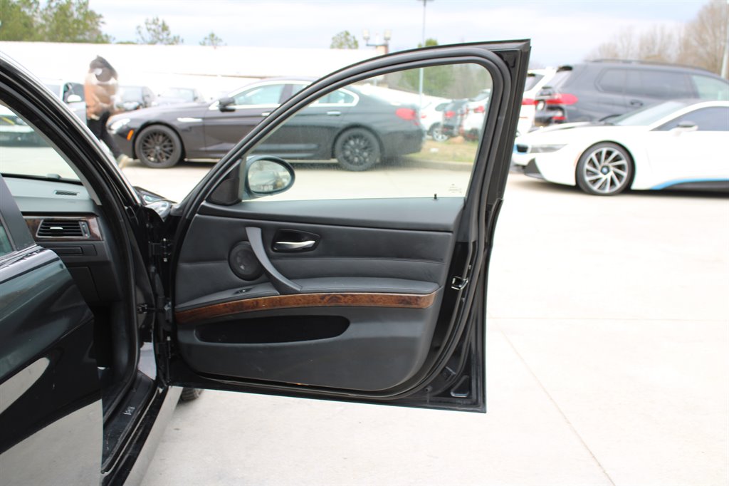 2006 BMW 330i - $5,995