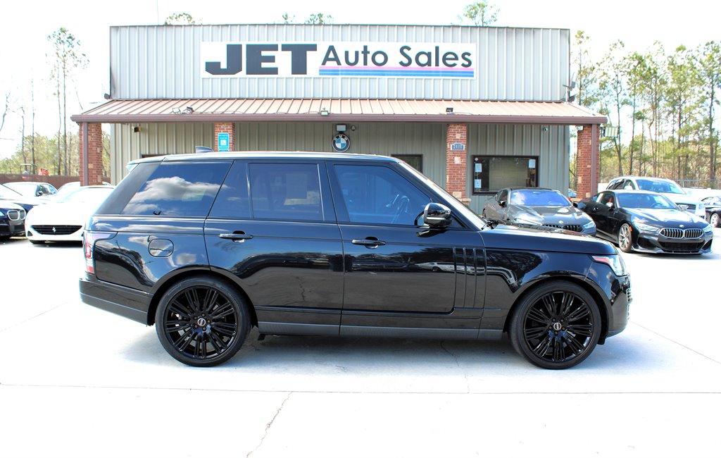 2017 Land Rover Range Rover - $15,995