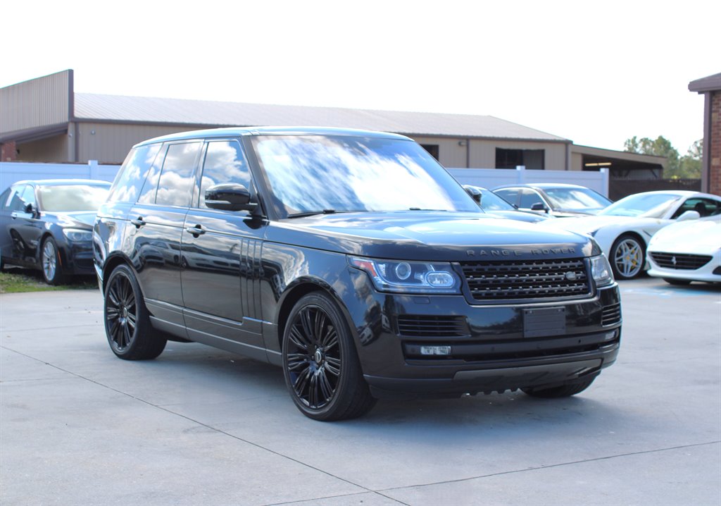 2017 Land Rover Range Rover - $15,995
