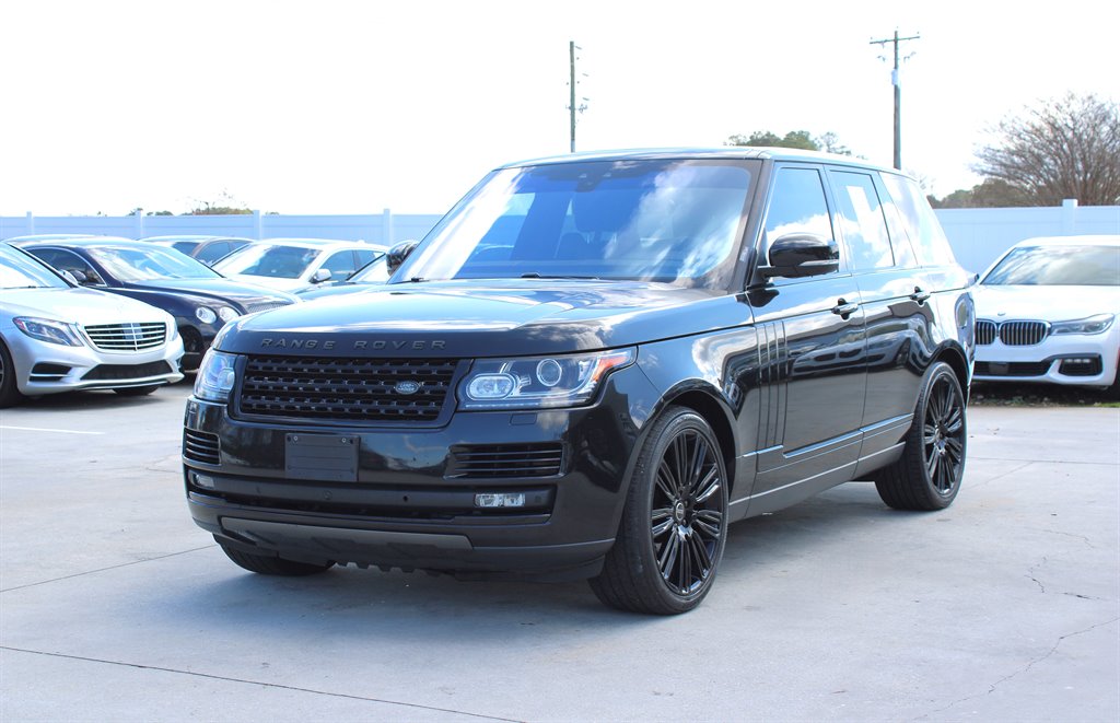 2017 Land Rover Range Rover - $15,995