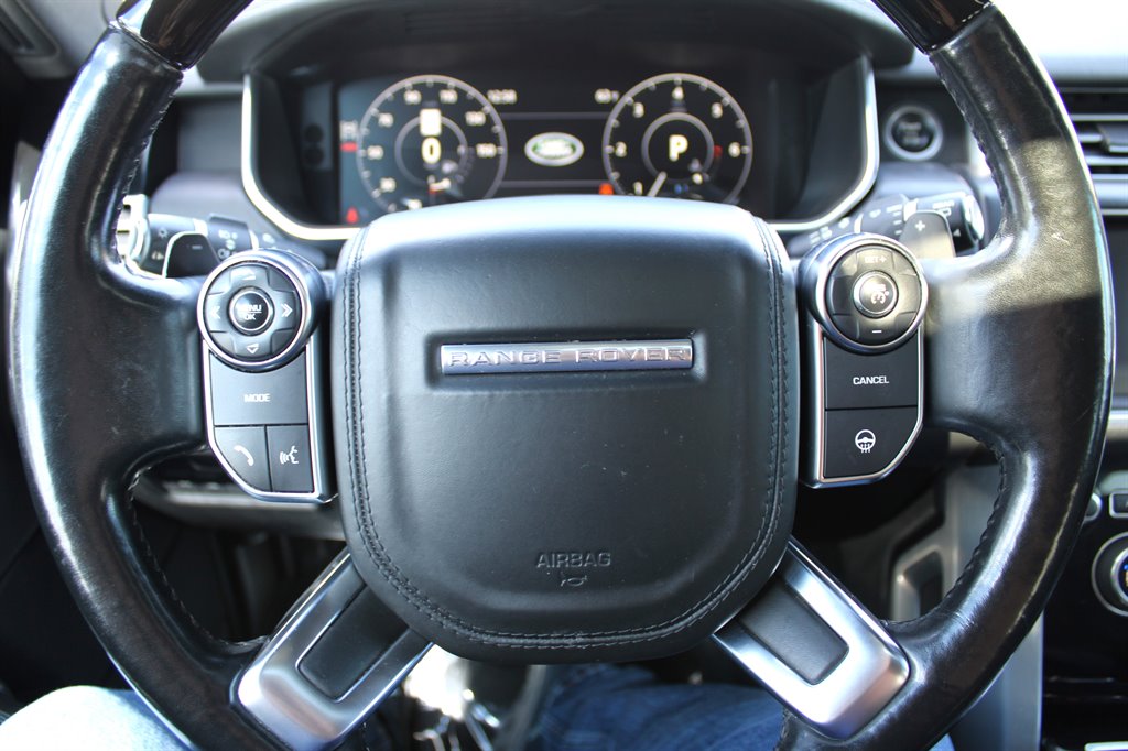 2017 Land Rover Range Rover - $15,995