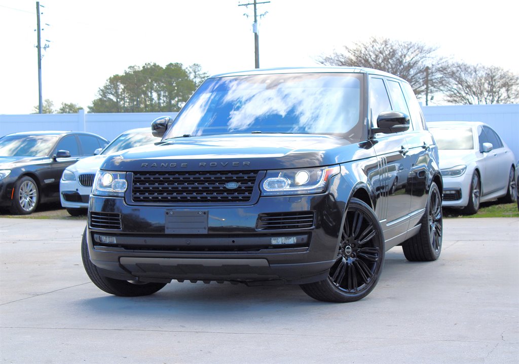 2017 Land Rover Range Rover - $15,995