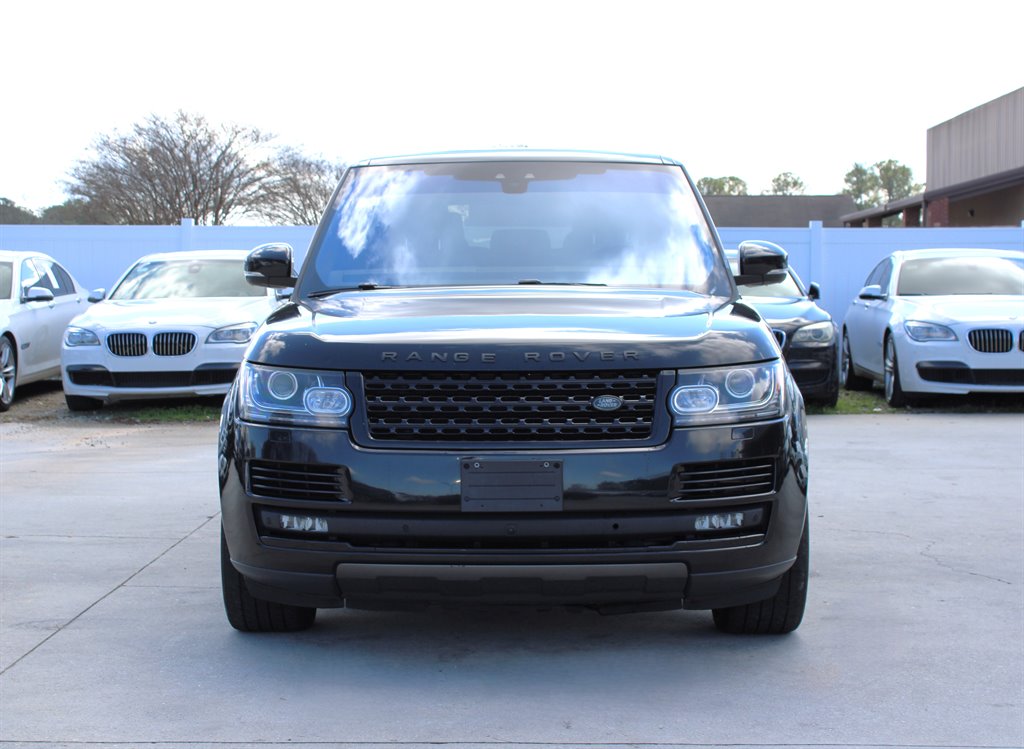 2017 Land Rover Range Rover - $15,995
