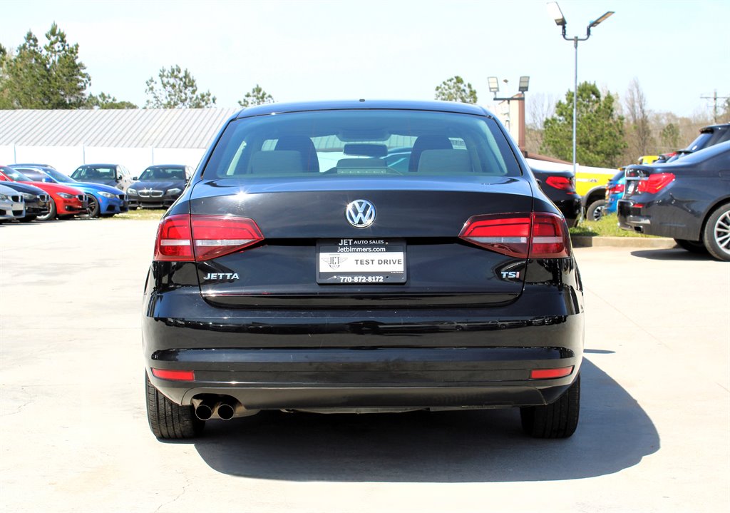2016 Volkswagen Jetta - $7,995