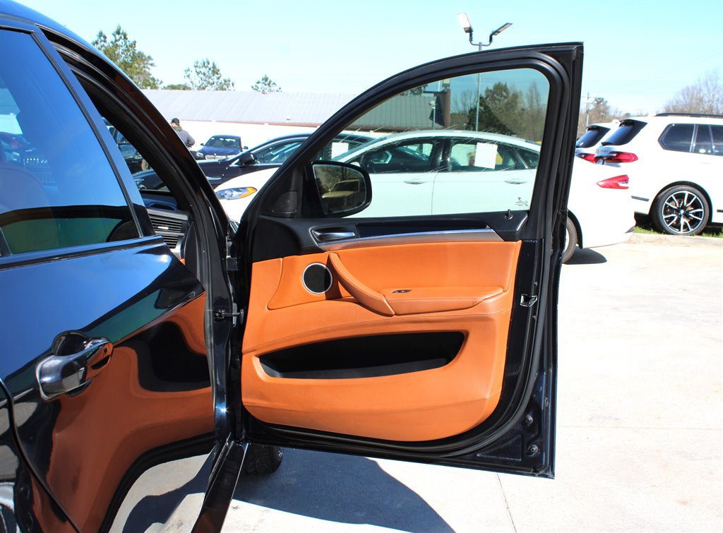 2013 BMW M - $14,995