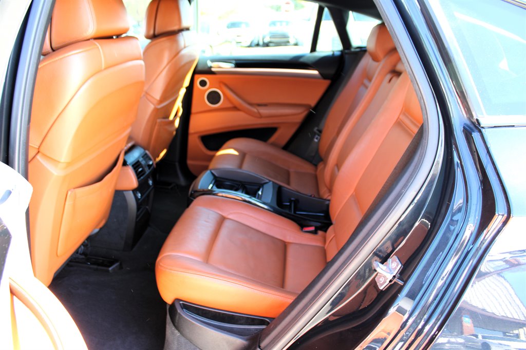2013 BMW M - $14,995