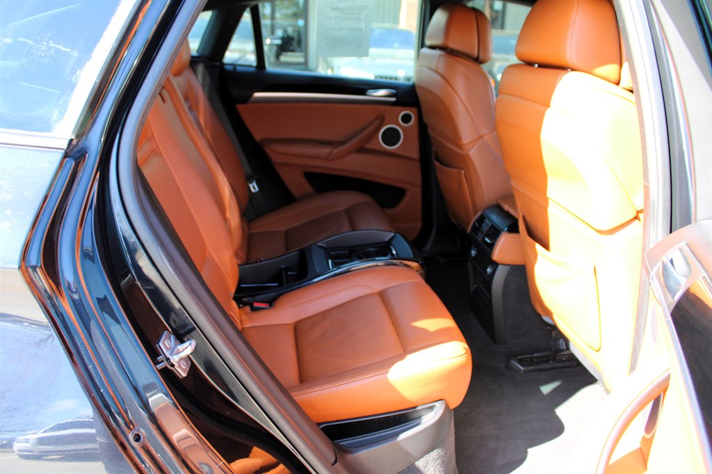 2013 BMW M - $14,995