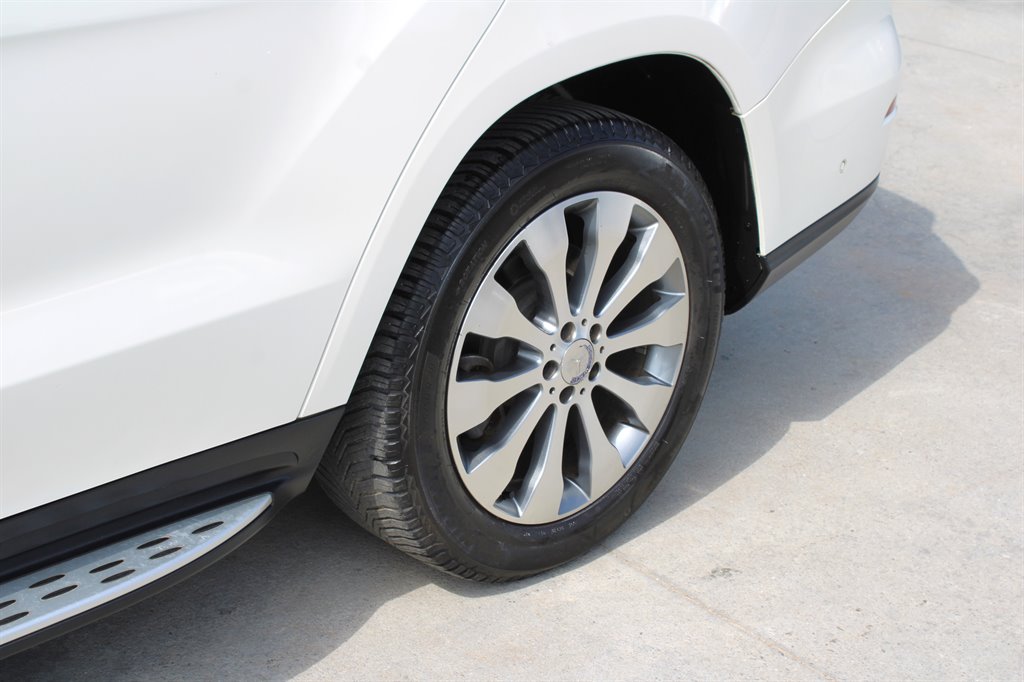2017 Mercedes-Benz GLS - $14,995