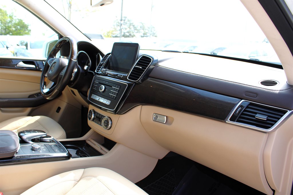 2017 Mercedes-Benz GLS - $14,995