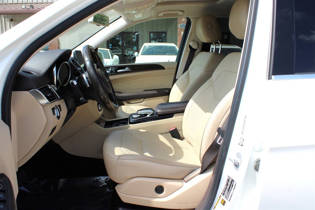 2017 Mercedes-Benz GLS - $14,995