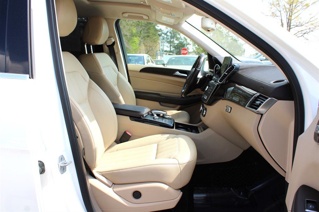2017 Mercedes-Benz GLS - $14,995