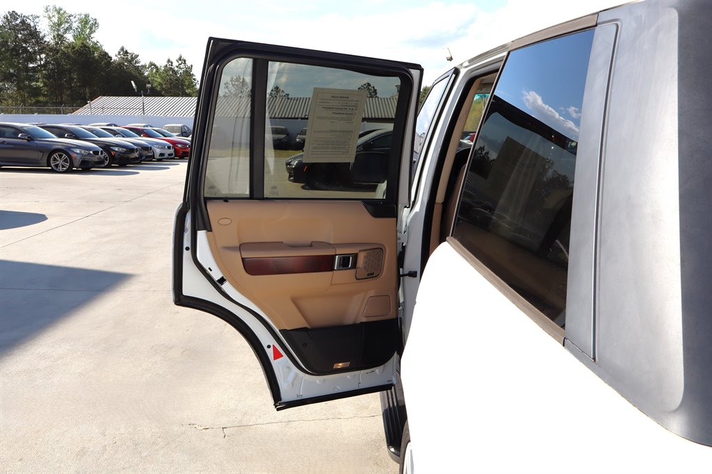 2011 Land Rover Range Rover - $8,995