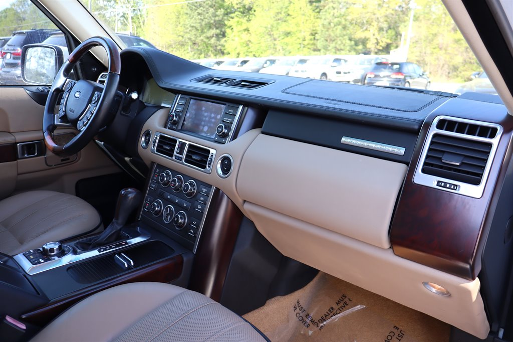 2011 Land Rover Range Rover - $8,995