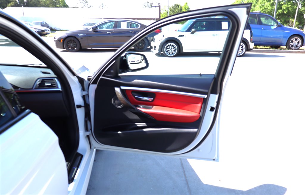 2016 BMW 3 Series - $24,995