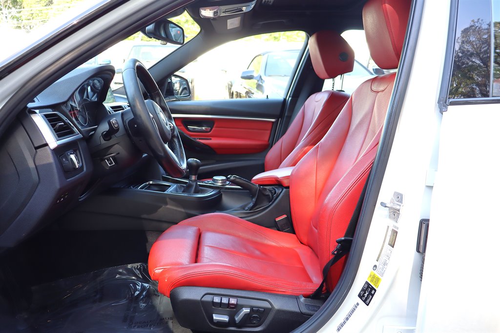 2016 BMW 3 Series - $24,995