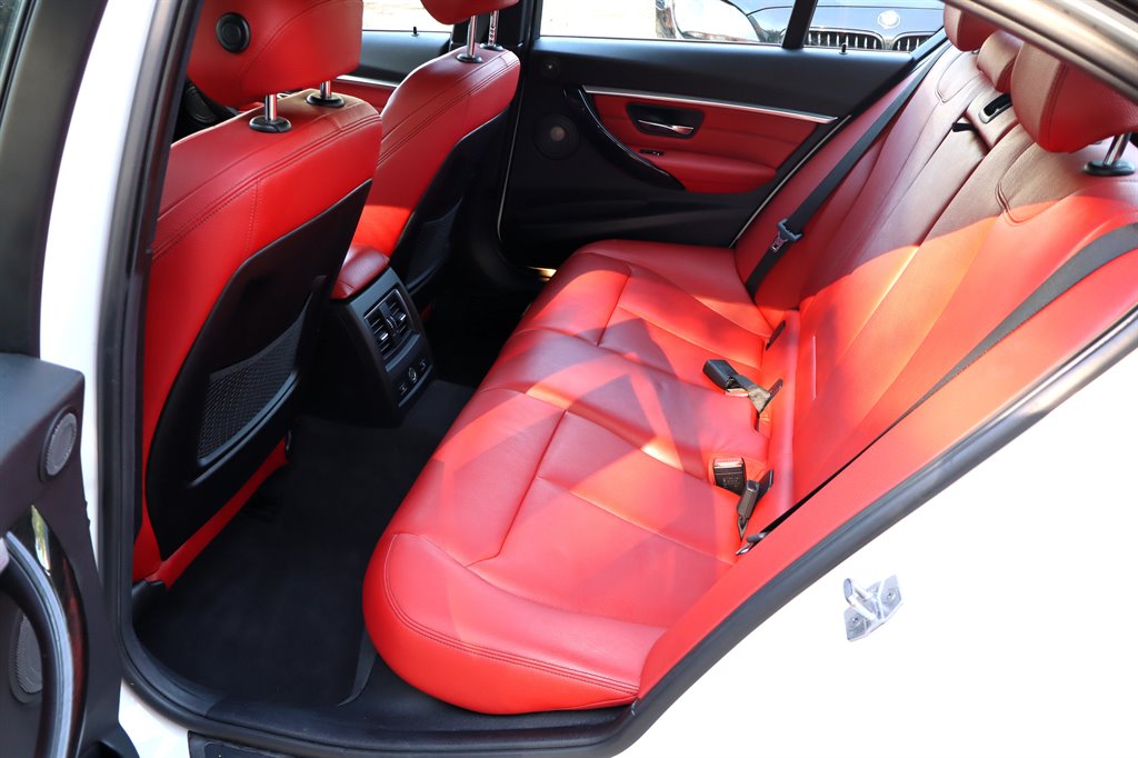 2016 BMW 3 Series - $24,995
